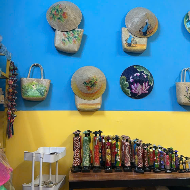 Gift Shop 018