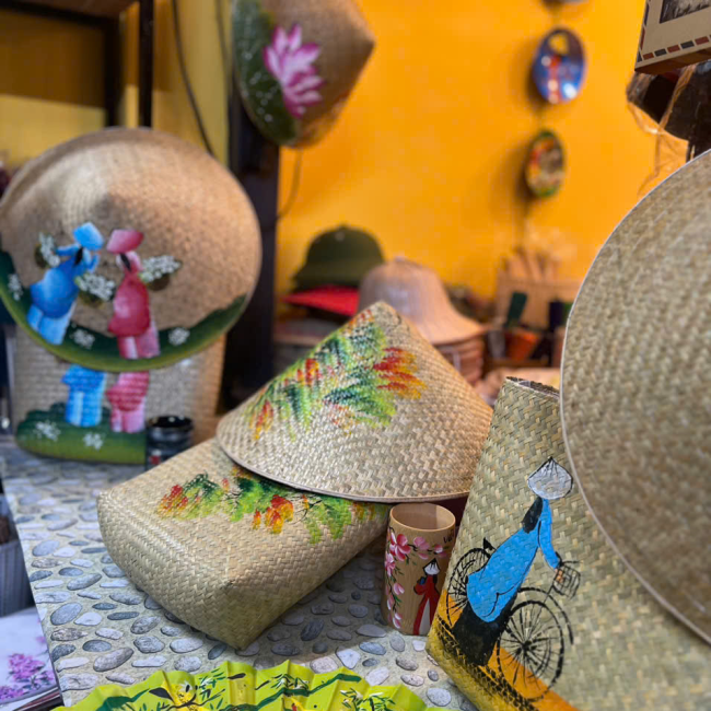 Gift Shop 010